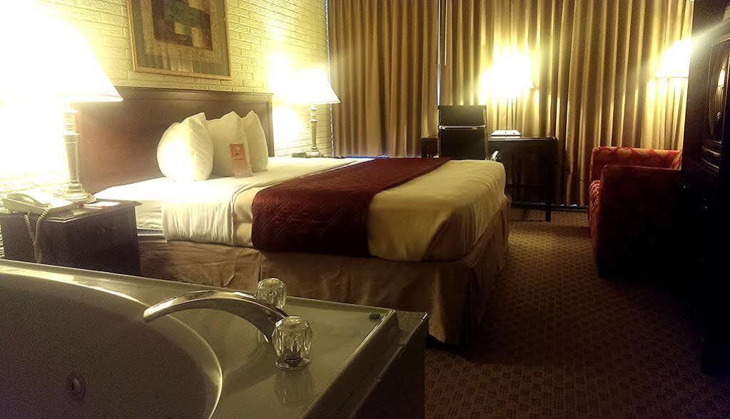 Howard Johnson By Wyndham Williamsburg Norge Ngoại thất bức ảnh